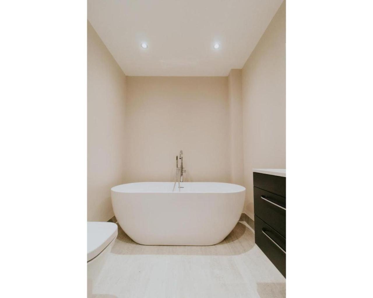 Central Ballycastle Beach Residence Apartment *