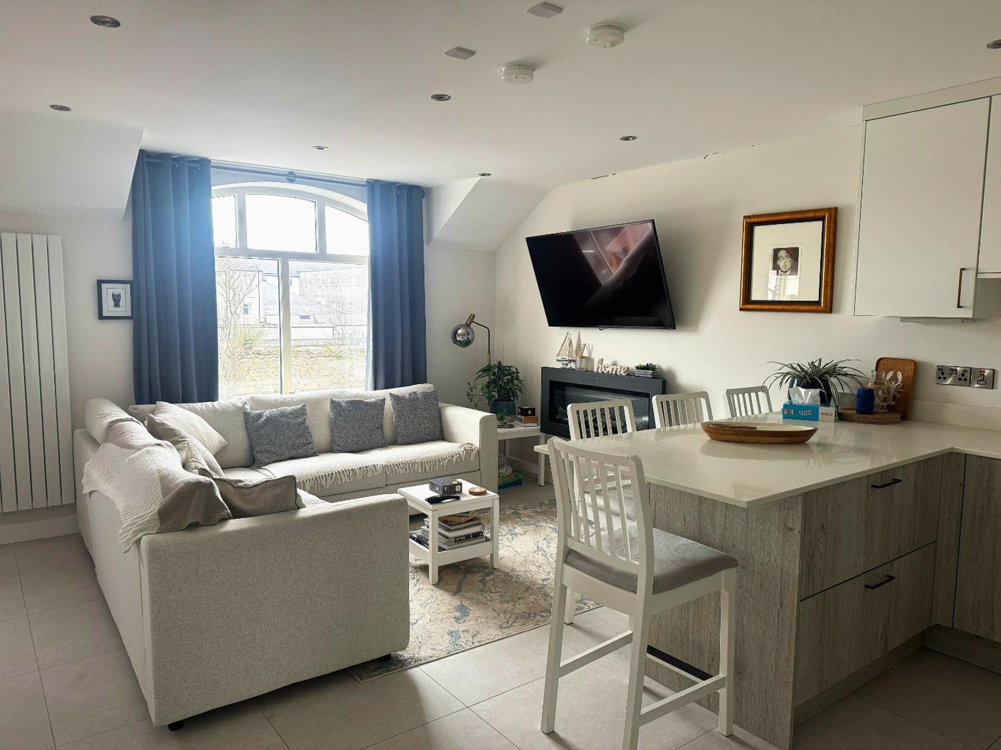 Apartment Central Ballycastle Beach Residence *